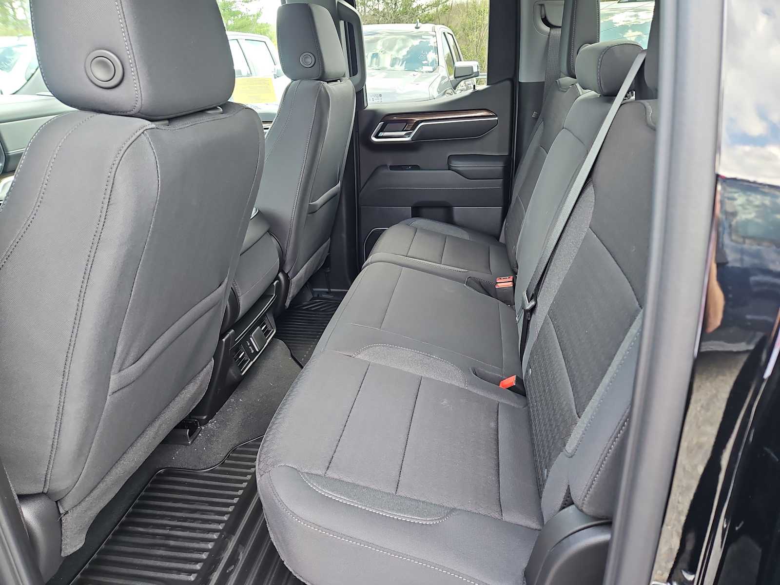 2026 Chevrolet Silverado 1500 LT - Photo 17