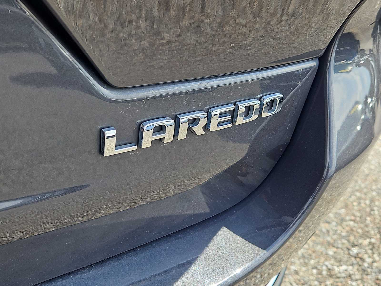 2022 Jeep Grand Cherokee Laredo - Photo 12