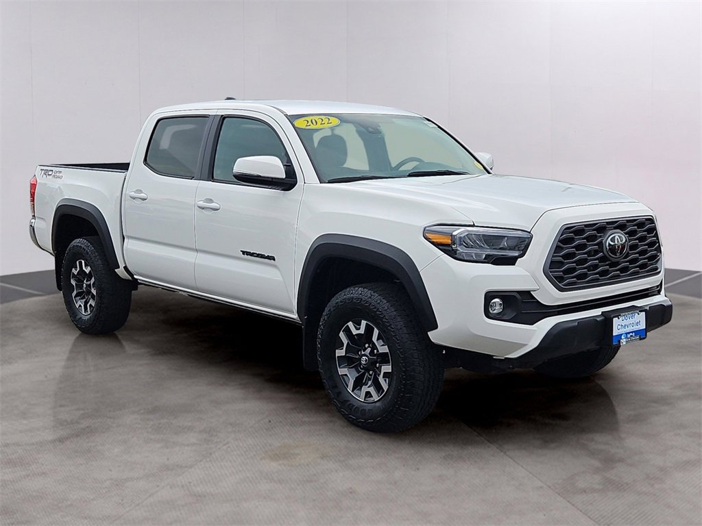2022 Toyota Tacoma SR5 photo 3