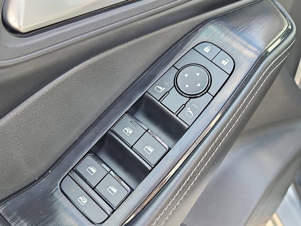 2025 Nissan Rogue SV - Photo 25