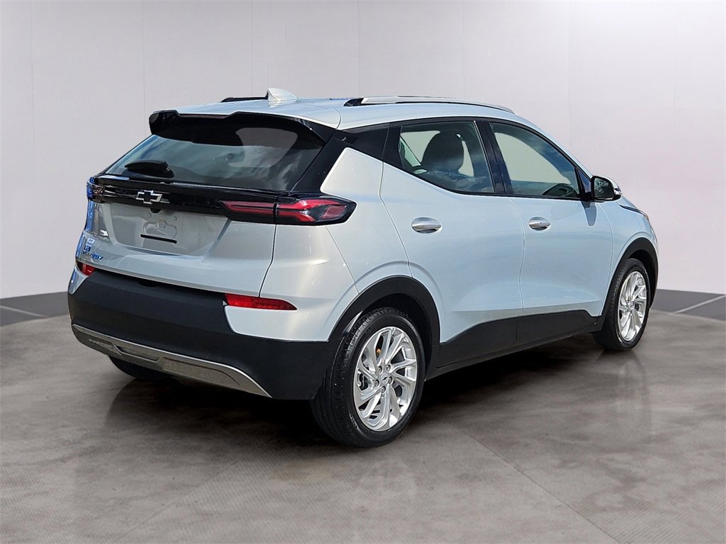 2023 Chevrolet Bolt EUV photo 3