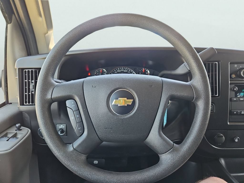 2024 Chevrolet Express Cargo Work Van - Photo 23