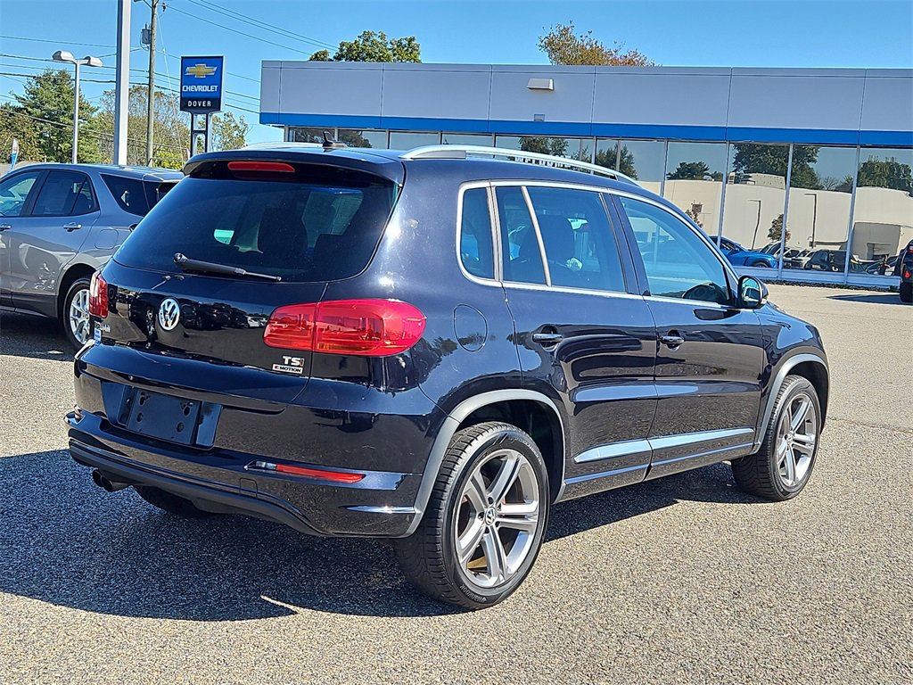 2017 Volkswagen Tiguan Sport photo 3