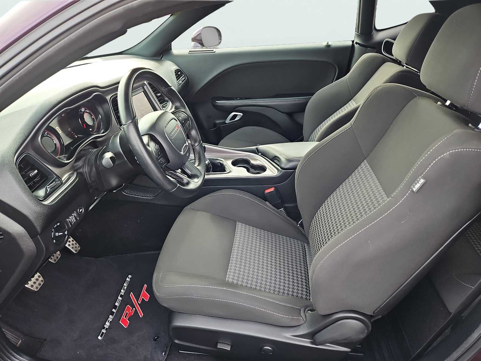 2022 Dodge Challenger R/T - Photo 30