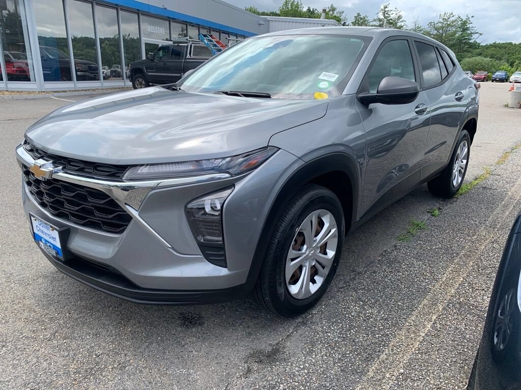 Used 2024 Chevrolet Trax LS SUV