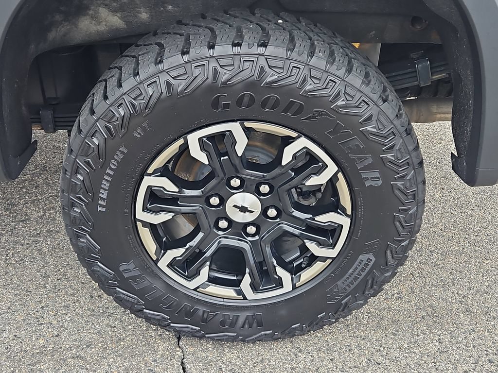 2024 Chevrolet Silverado 1500 ZR2 - Photo 8