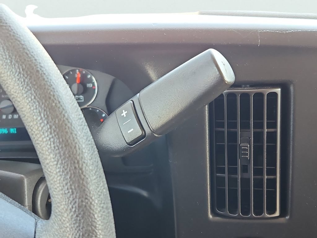 2024 Chevrolet Express Cargo Work Van - Photo 22