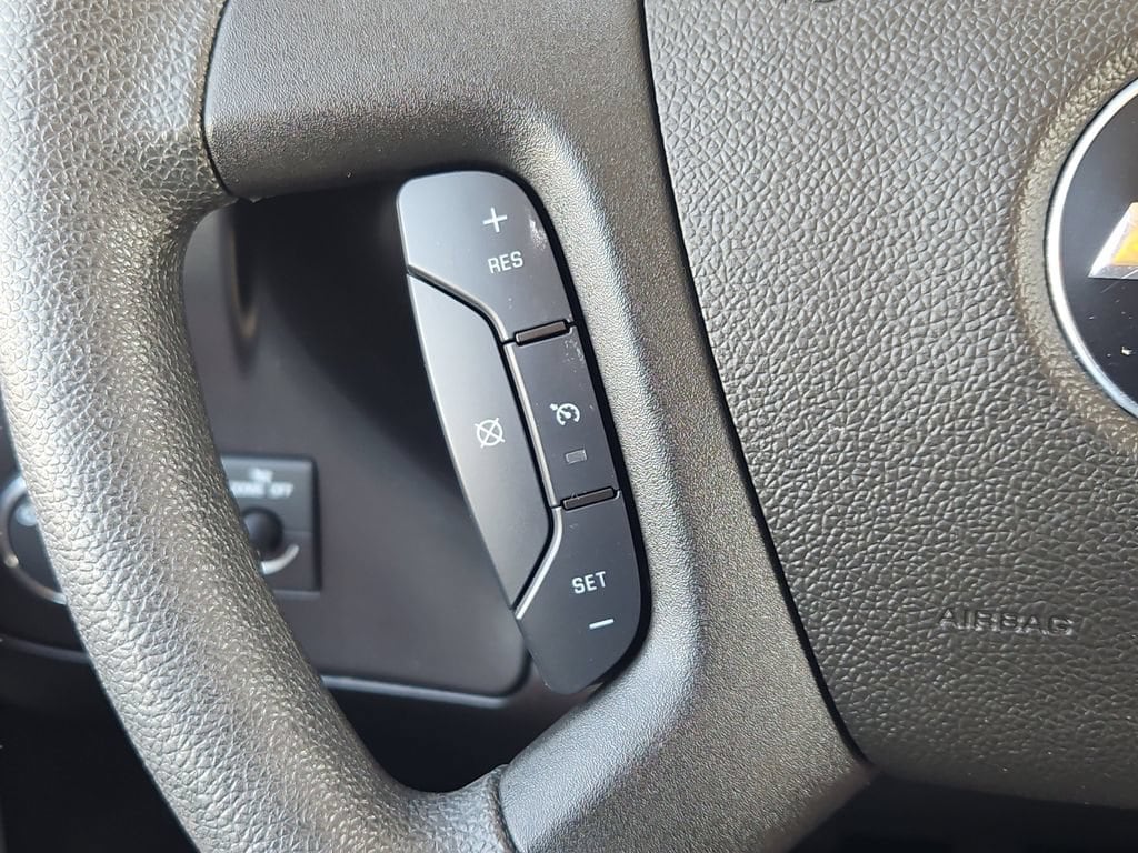 2024 Chevrolet Express Cargo Work Van - Photo 19