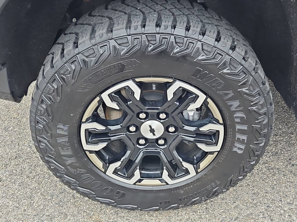 2024 Chevrolet Silverado 1500 ZR2 - Photo 7