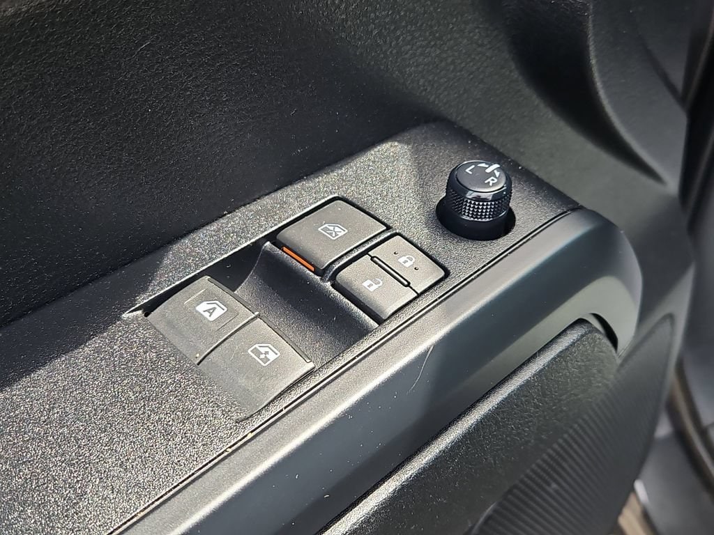 2022 Toyota Tacoma SR - Photo 20