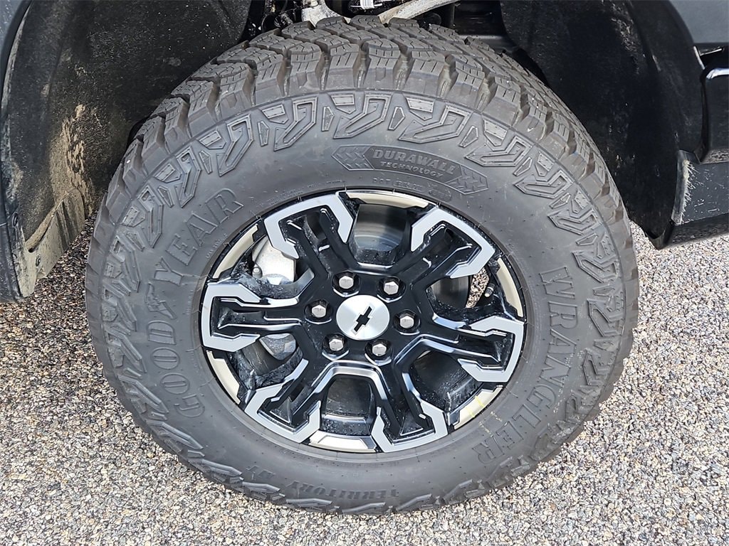 New 2026 Chevrolet Silverado 1500 ZR2 Truck