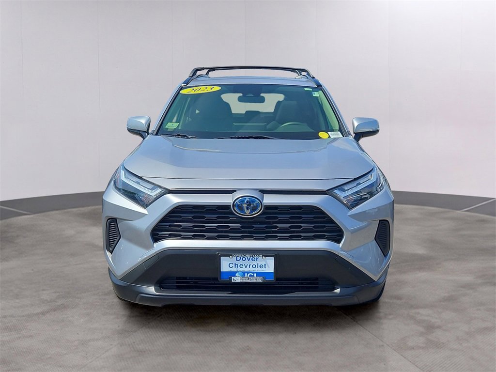 2023 Toyota RAV4 Hybrid XLE photo 2