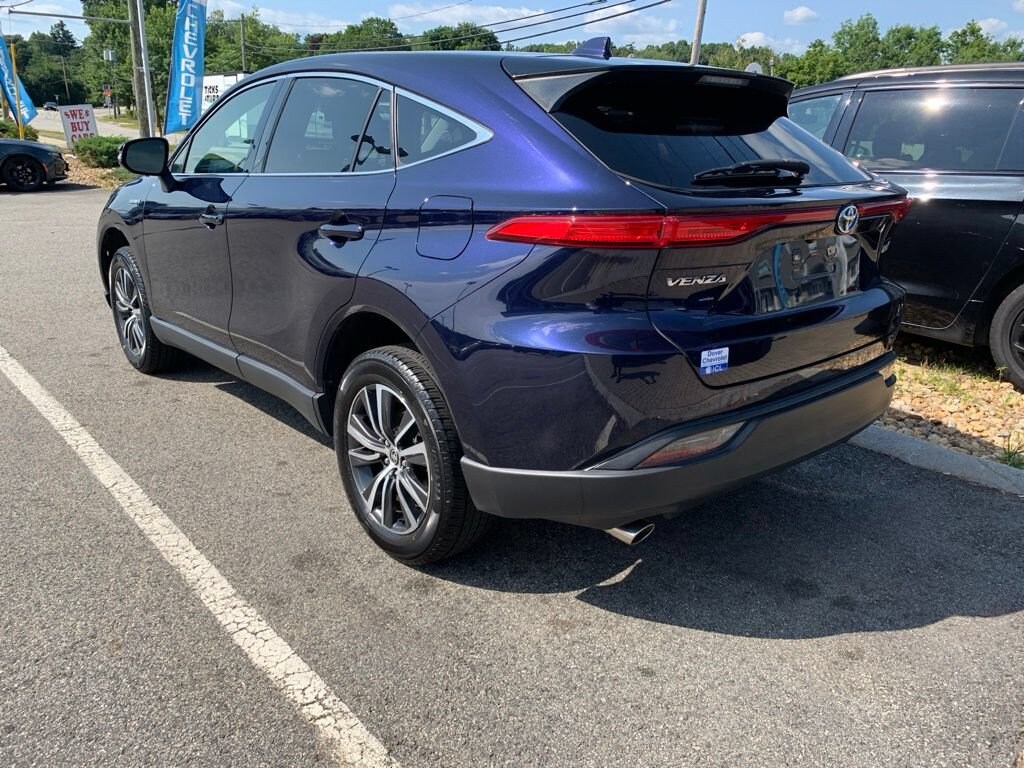 Used 2021 Toyota Venza LE SUV