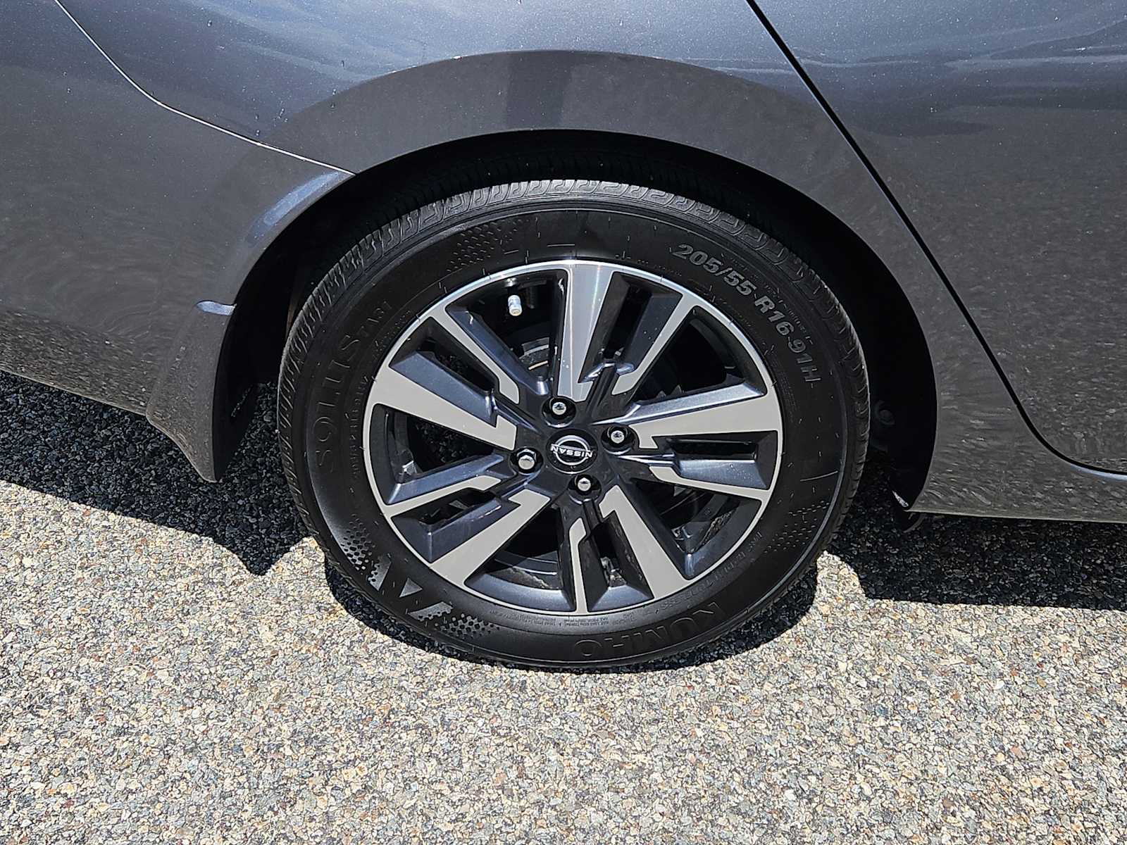 2024 Nissan Versa Sedan S - Photo 9