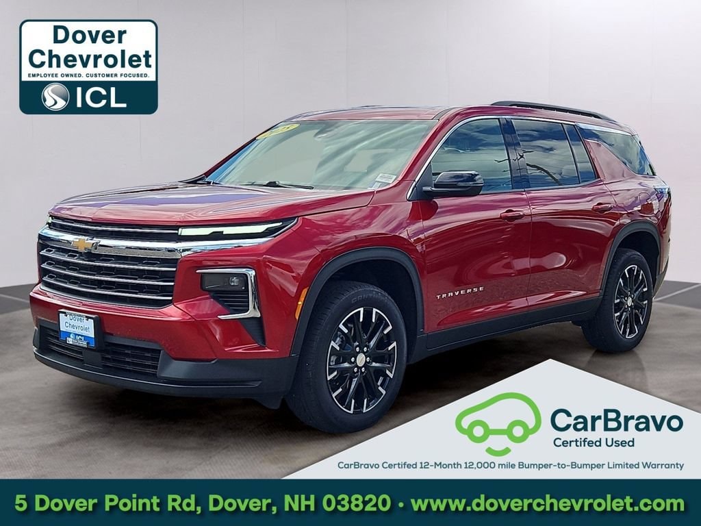 Used 2025 Chevrolet Traverse LT SUV