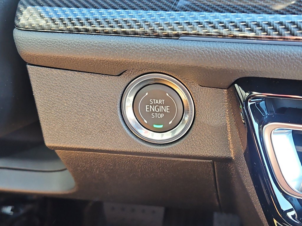 2027 Chevrolet Traverse Z71 - Photo 16