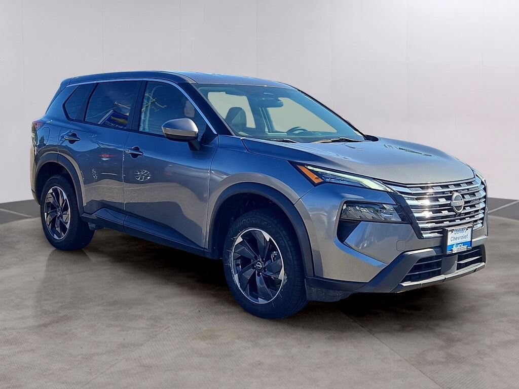 Used 2024 Nissan Rogue SV