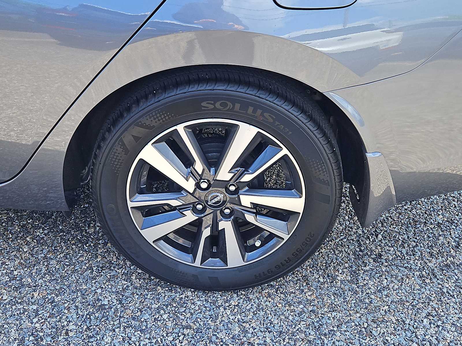 2024 Nissan Versa Sedan S - Photo 8