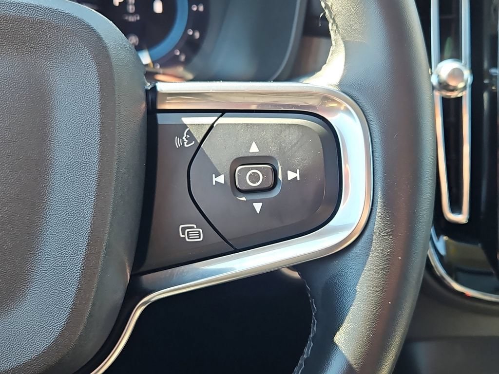 2024 Volvo XC40 Plus - Photo 28
