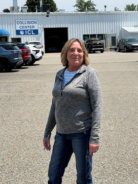 Staff member Laurie Hatfield from ID_e706a9