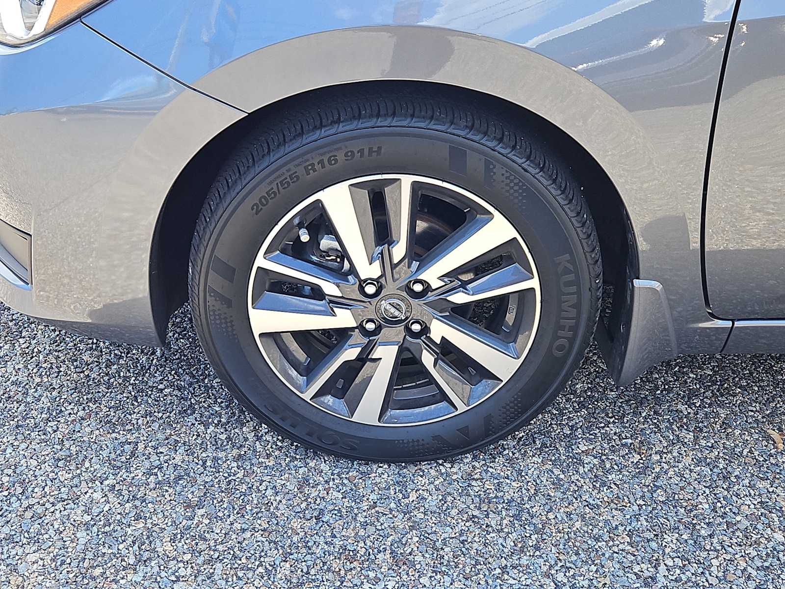 2024 Nissan Versa Sedan S - Photo 7