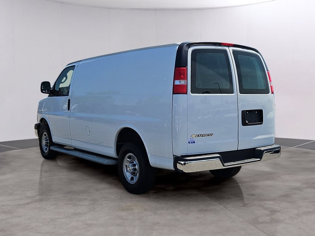 2024 Chevrolet Express Cargo Work Van - Photo 6