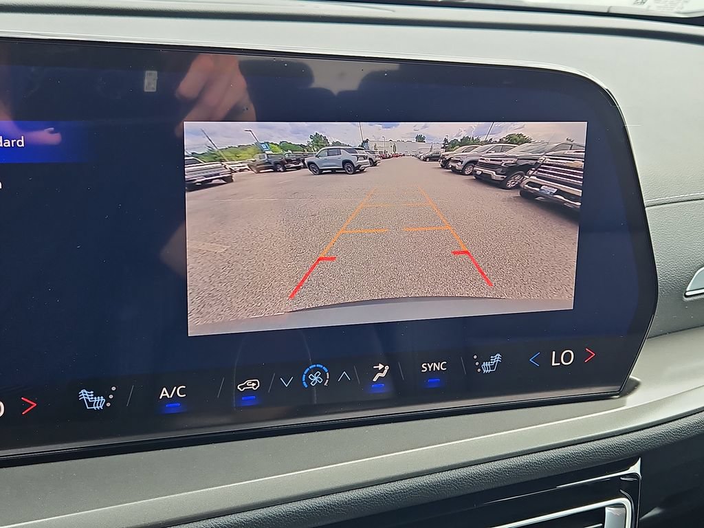 2026 Chevrolet Traverse LT - Photo 8