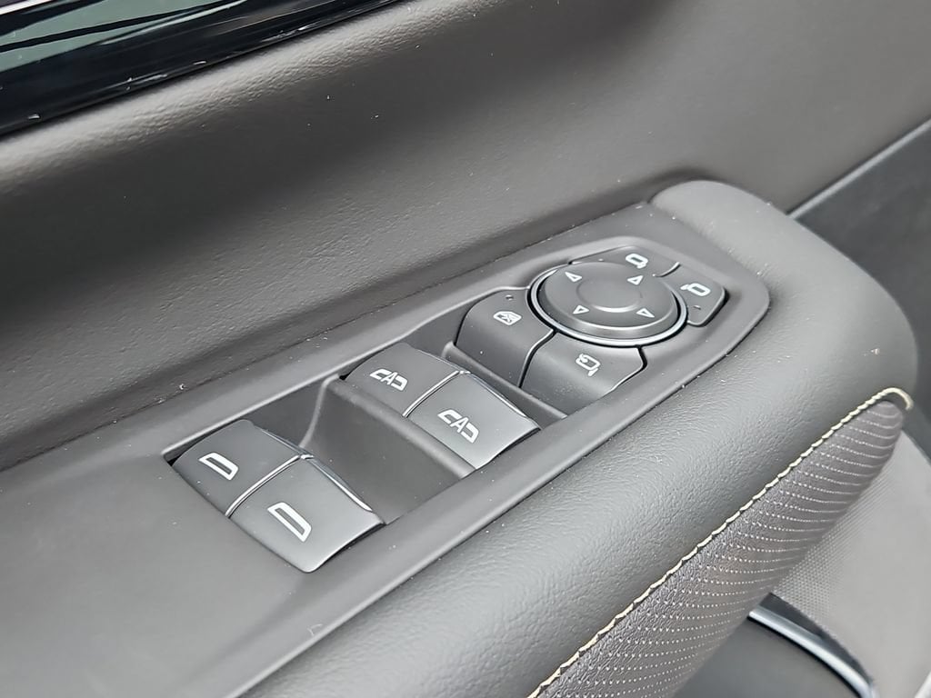 2026 Chevrolet Tahoe Premier - Photo 22