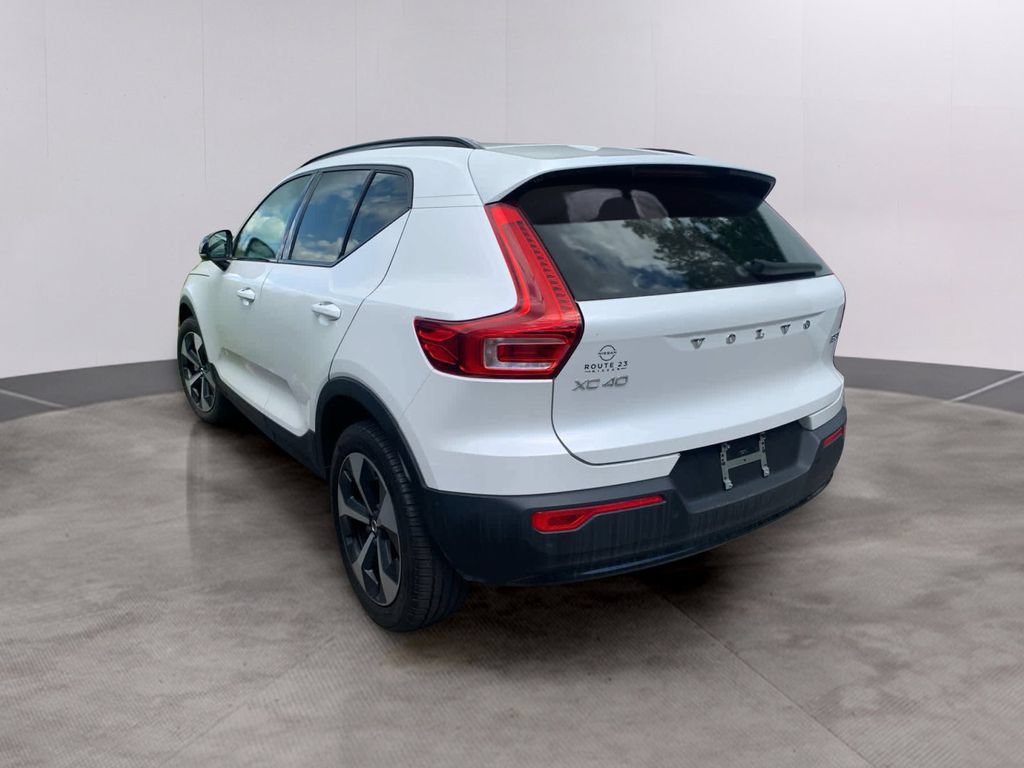 2024 Volvo XC40 Plus - Photo 41