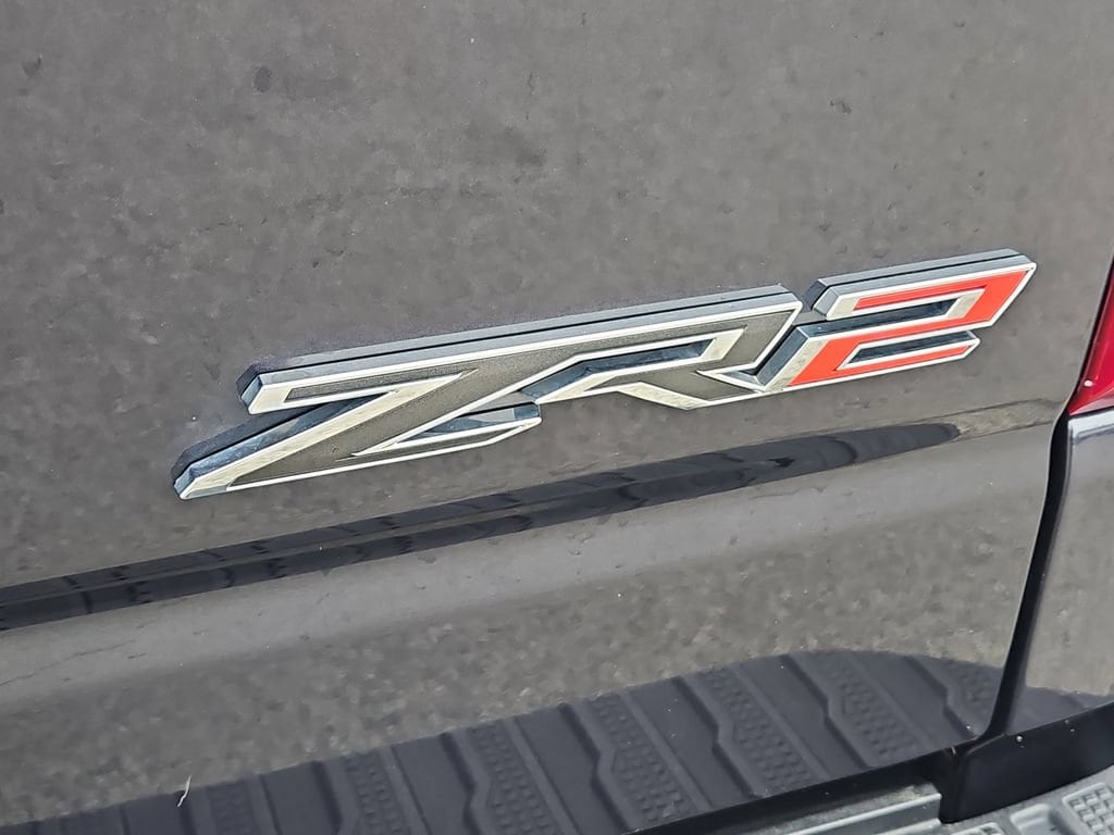 2024 Chevrolet Silverado 1500 ZR2 - Photo 12
