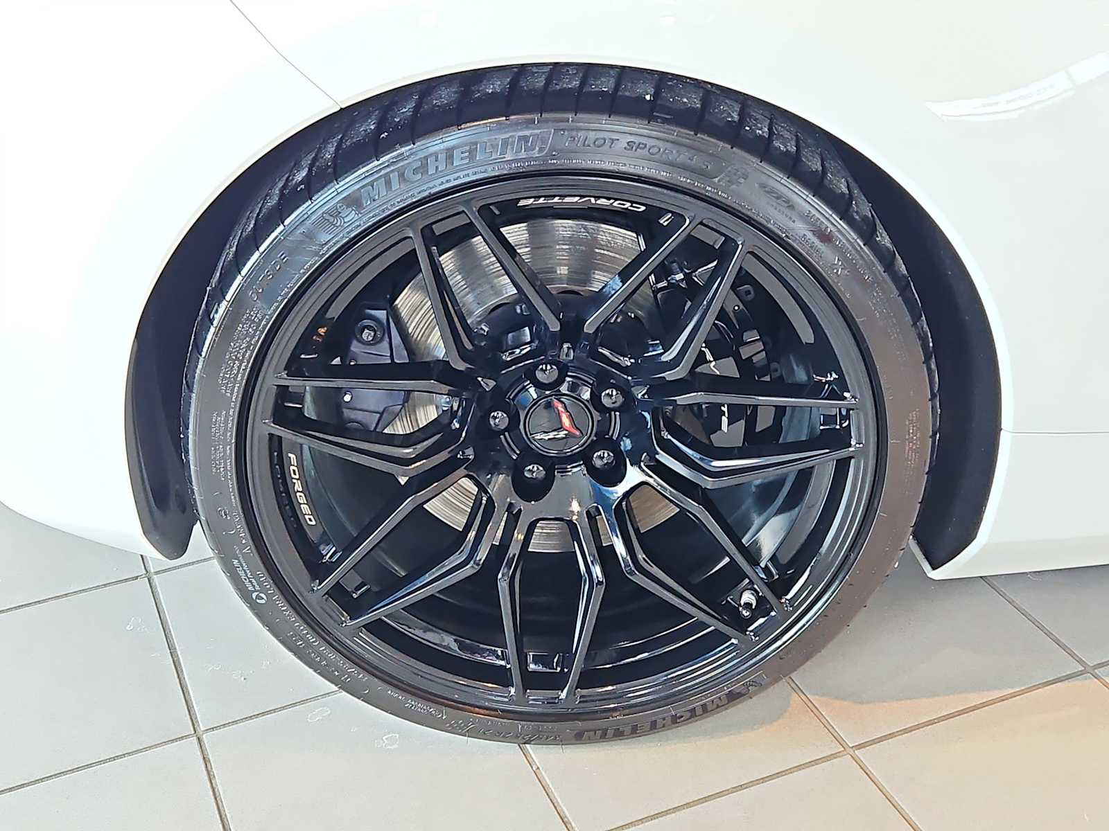 2024 Chevrolet Corvette 2LZ - Photo 9
