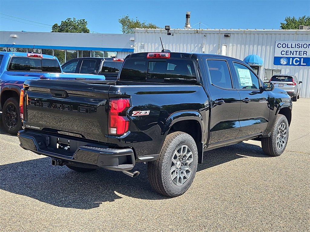 2026 Chevrolet Colorado Z71 photo 2