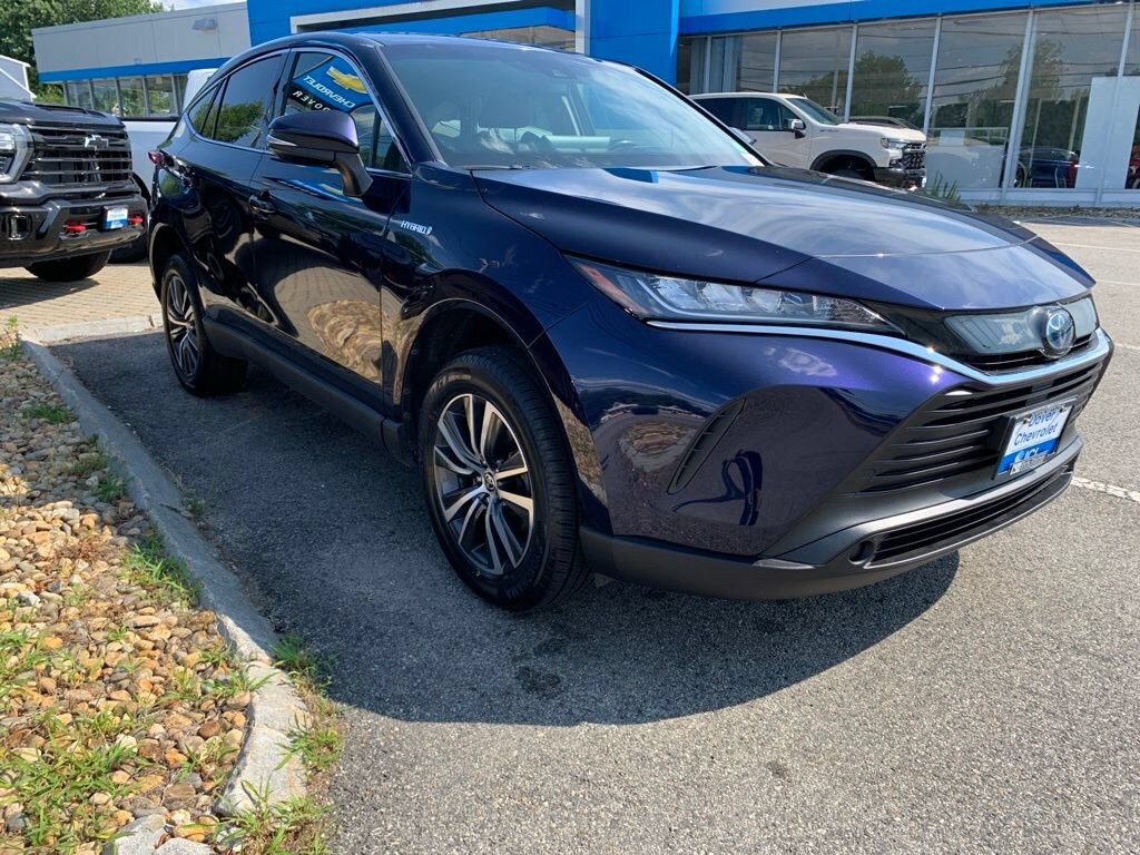 Used 2021 Toyota Venza LE SUV