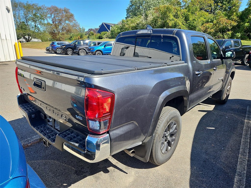2022 Toyota Tacoma SR5 Double Cab 4x4 SR photo 4