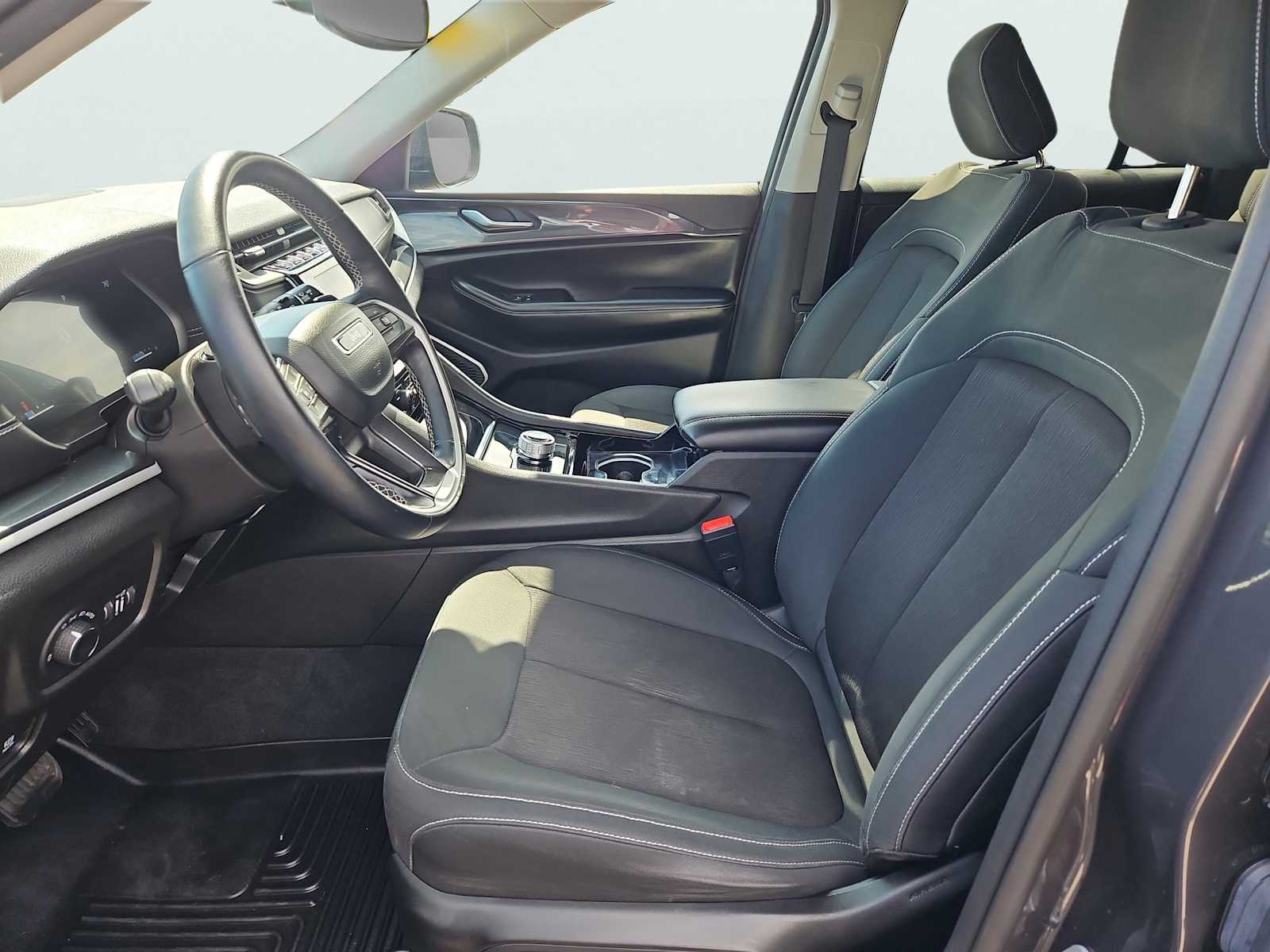 2022 Jeep Grand Cherokee Laredo - Photo 33