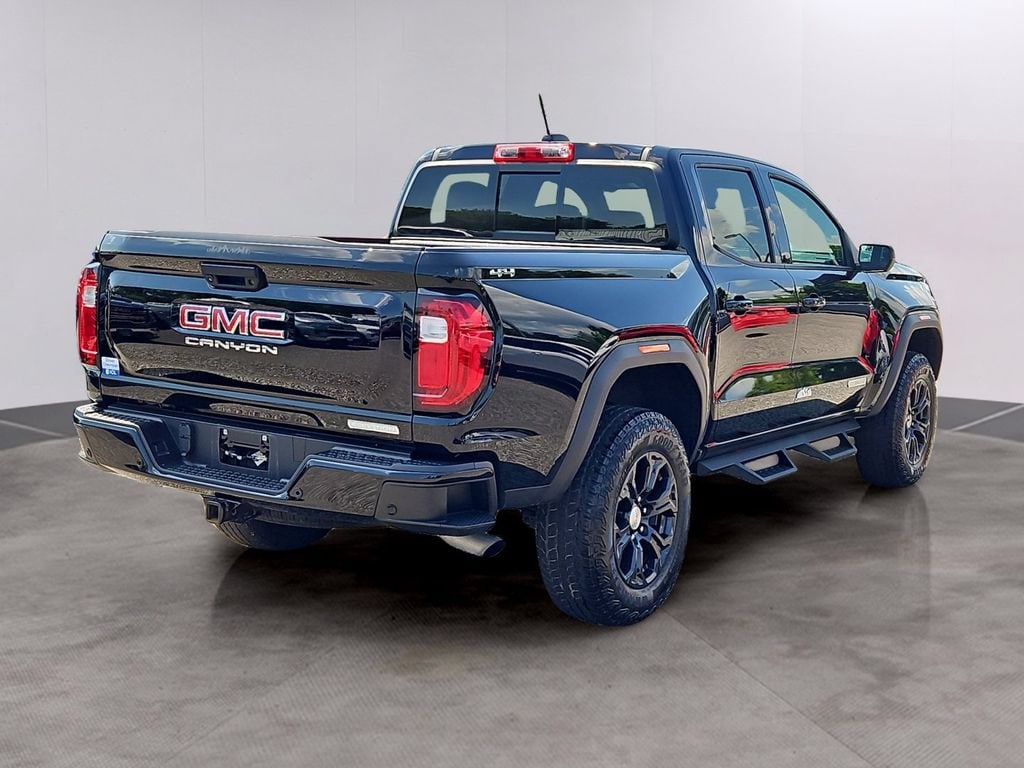 Used 2024 GMC Canyon Elevation Truck