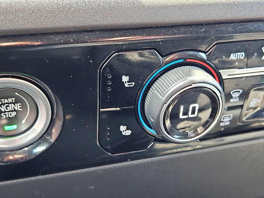 2022 Chevrolet Silverado 1500 LT - Photo 19