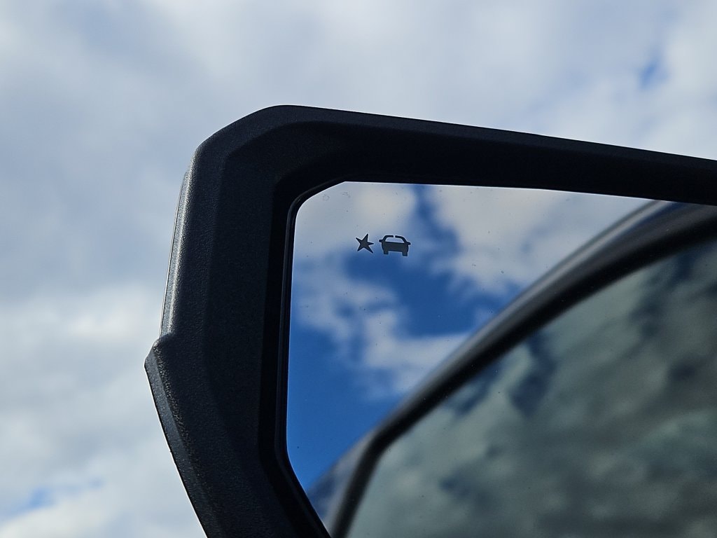 2026 Chevrolet Colorado ZR2 - Photo 17
