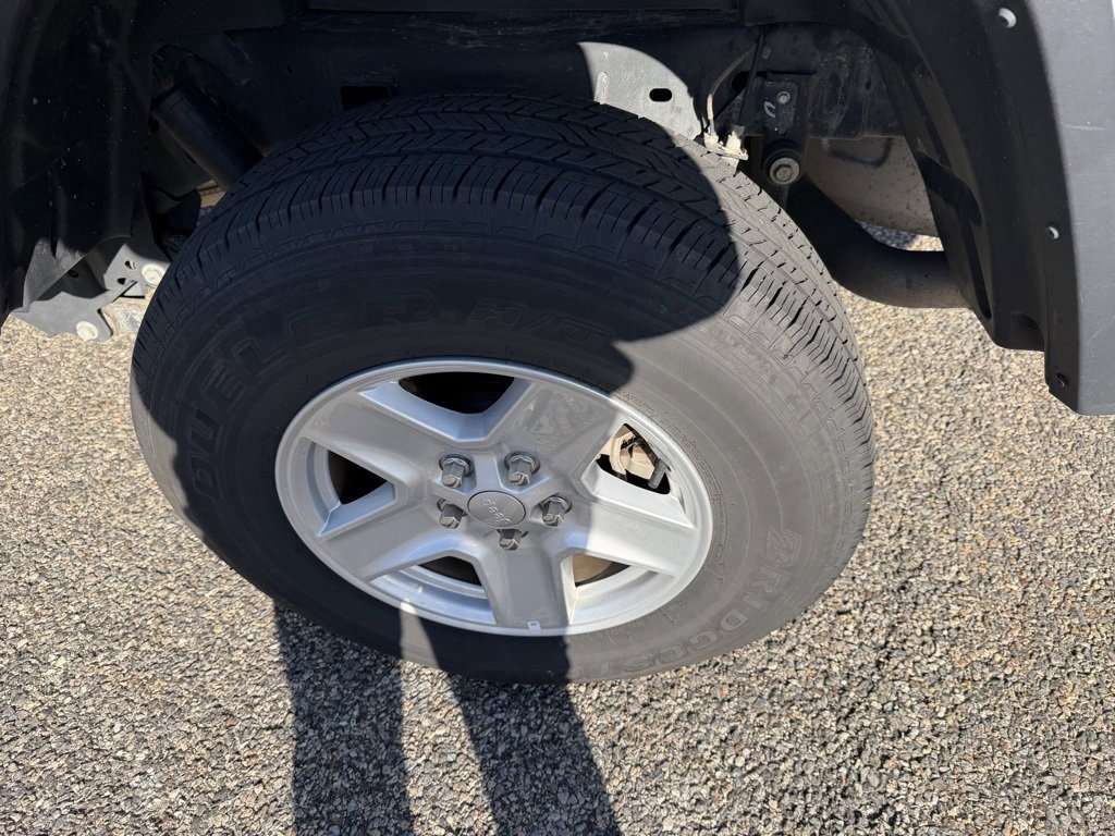 2023 Jeep Gladiator Sport S photo 4