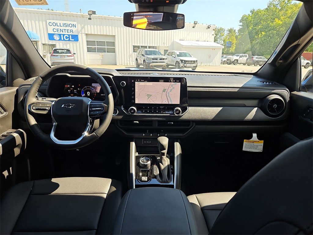 2026 Chevrolet Colorado Trail Boss photo 3
