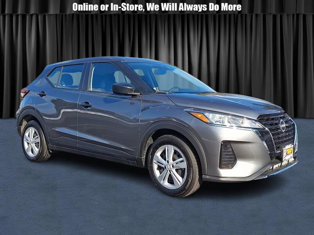 2025 Nissan KICKS PLAY Base