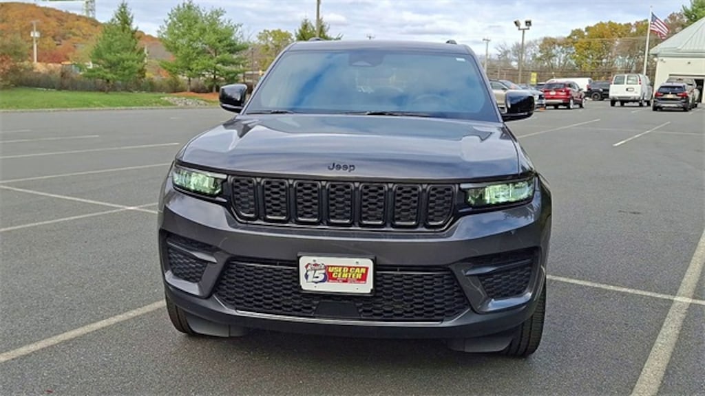 Used 2024 Jeep Grand Cherokee Altitude X SUV