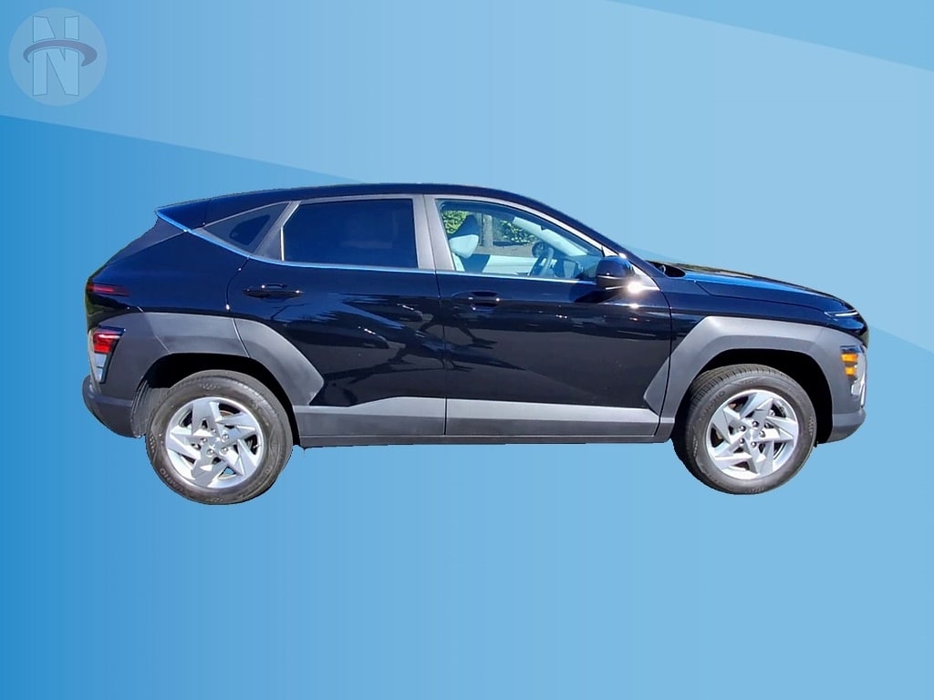 2024 Hyundai Kona SE - Photo 9
