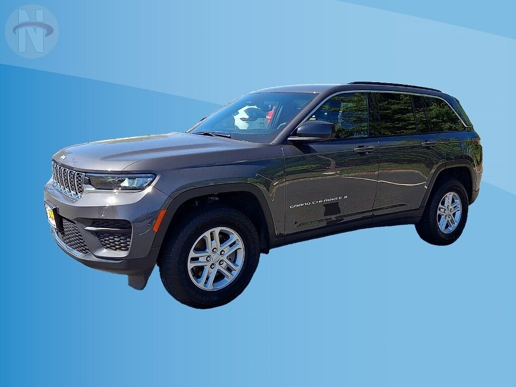 Used 2024 Jeep Grand Cherokee Laredo