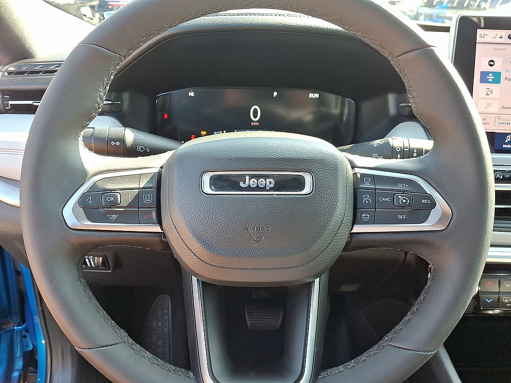2025 Jeep Compass Limited - Photo 8