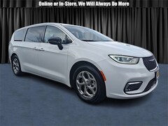 2024 Chrysler Pacifica Limited Minivan/Van