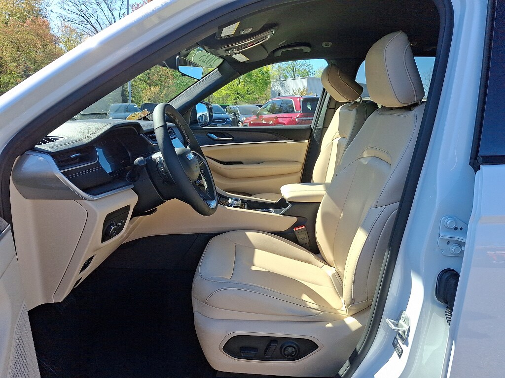 Certified 2025 Jeep Grand Cherokee Limited