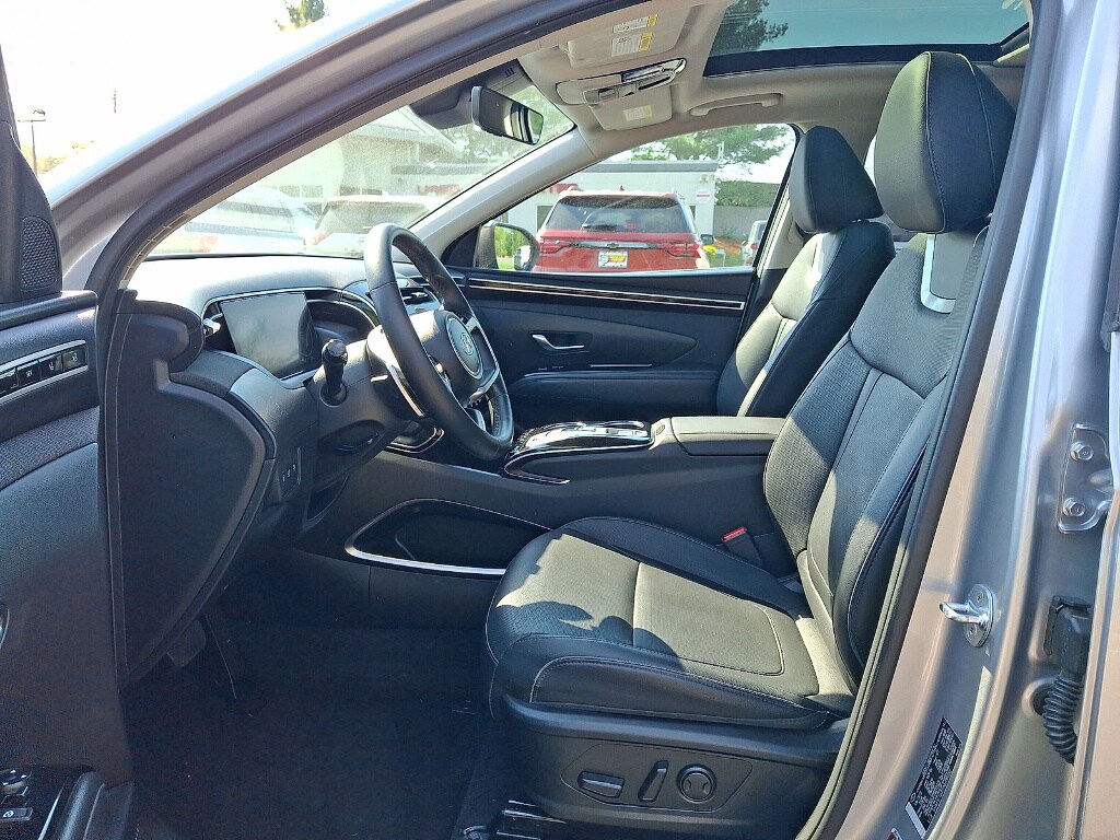 2022 Hyundai Tucson Limited - Photo 14