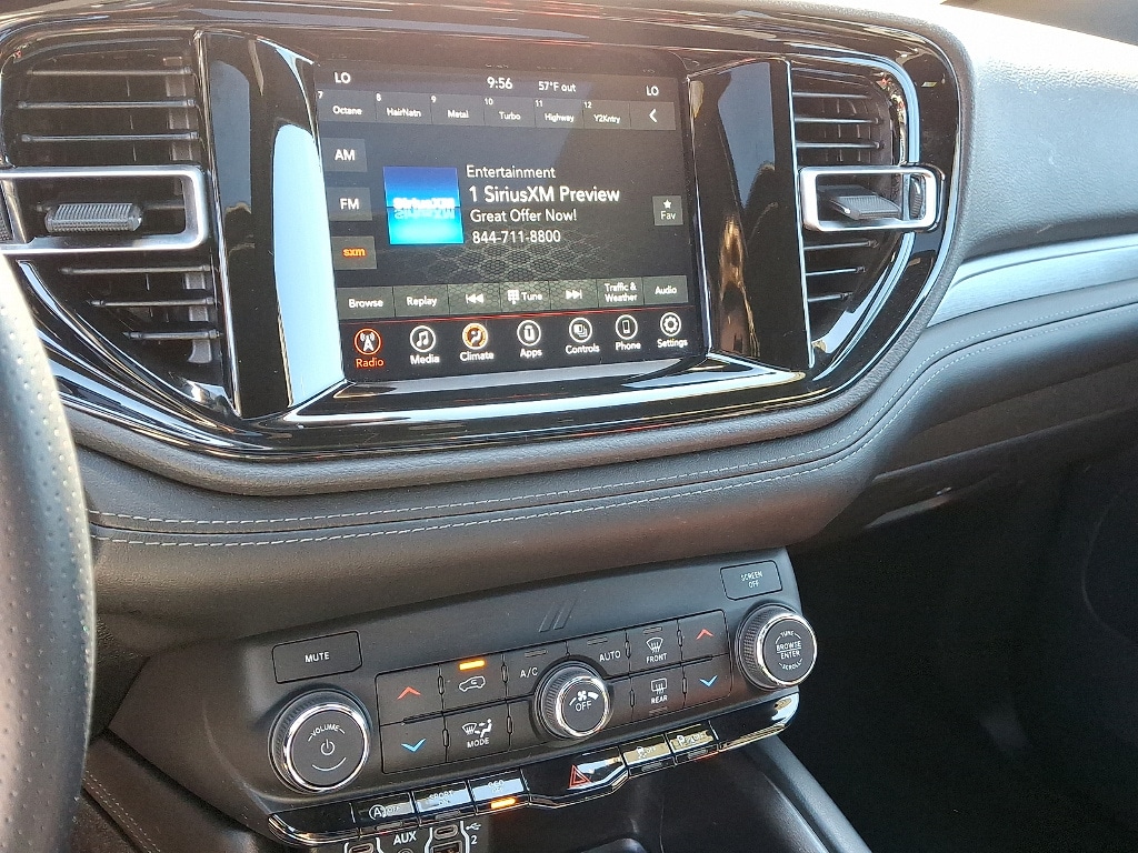 2022 Dodge Durango SXT - Photo 6