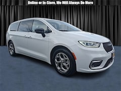 2024 Chrysler Pacifica Limited Minivan/Van